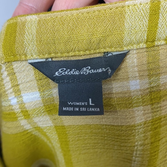 Eddie Bauer Rivierah Short-Sleeve V-Neck Top - Picture 7 of 9